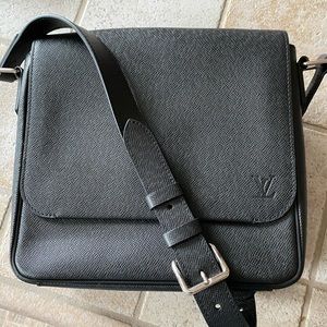 Louis Vuitton Messenger Bag Roman PM